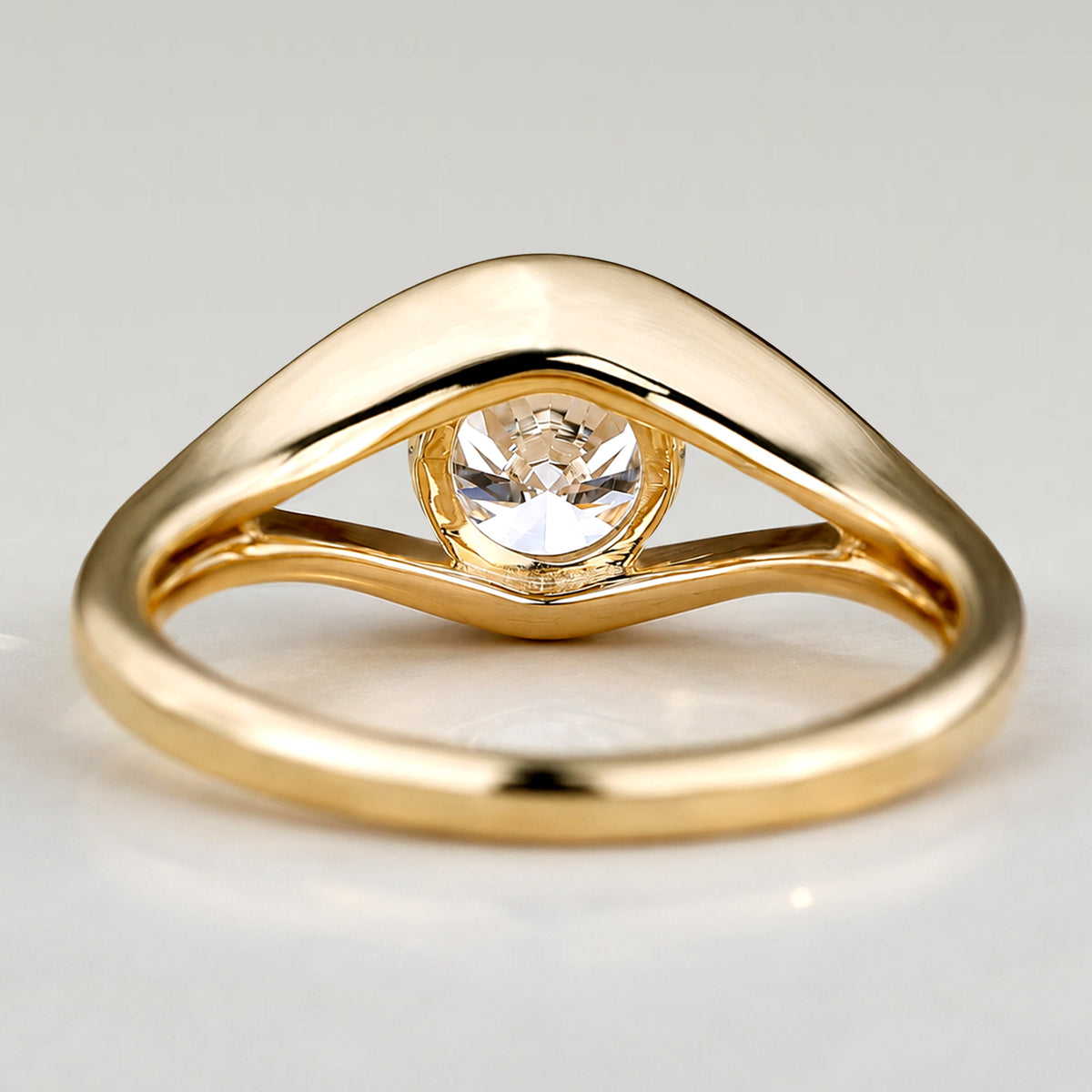 Modern Minimalist Solitaire Design Round Cut Lab Grown Diamond Engagement Ring #MCERL0177