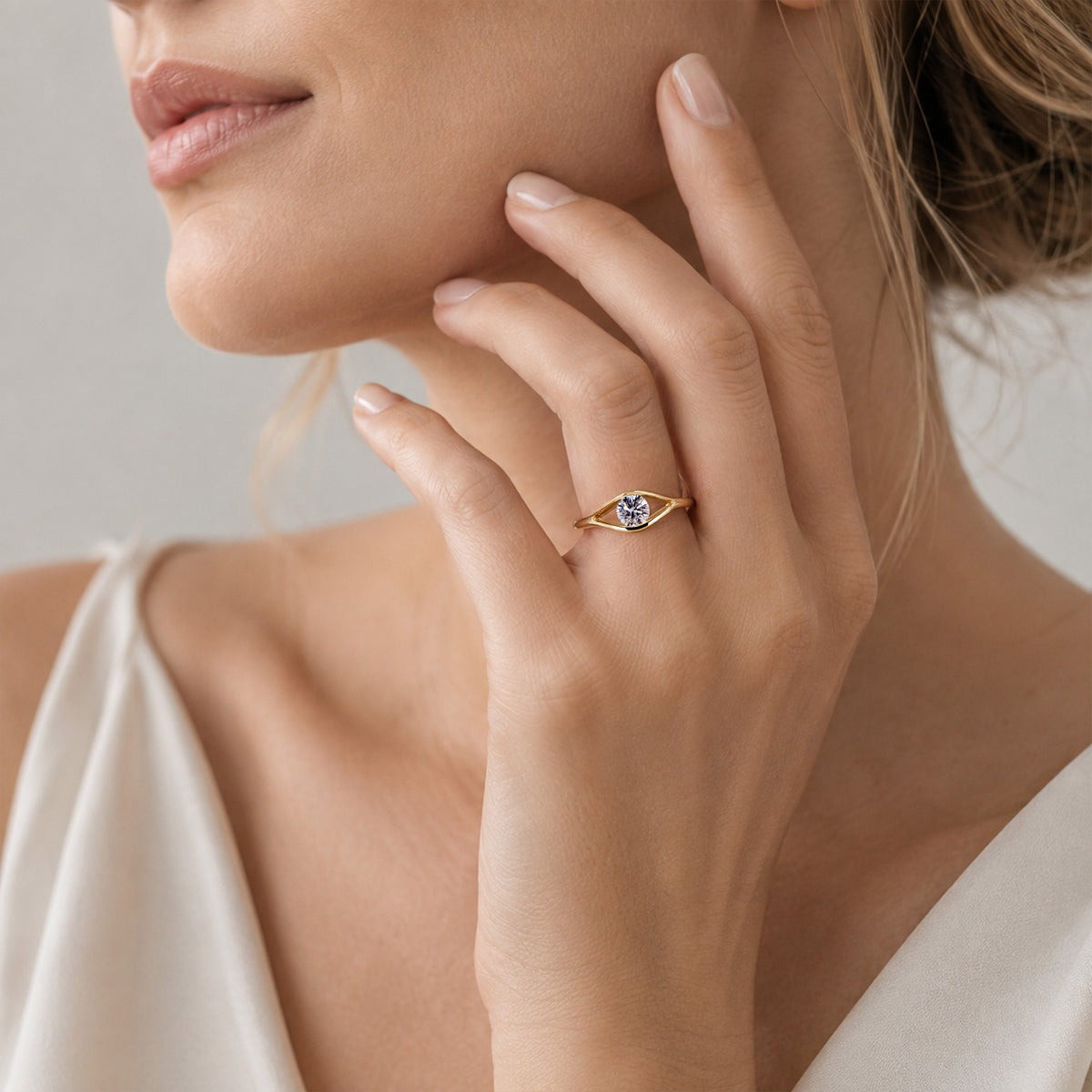 Modern Minimalist Solitaire Design Round Cut Lab Grown Diamond Engagement Ring #MCERL0177