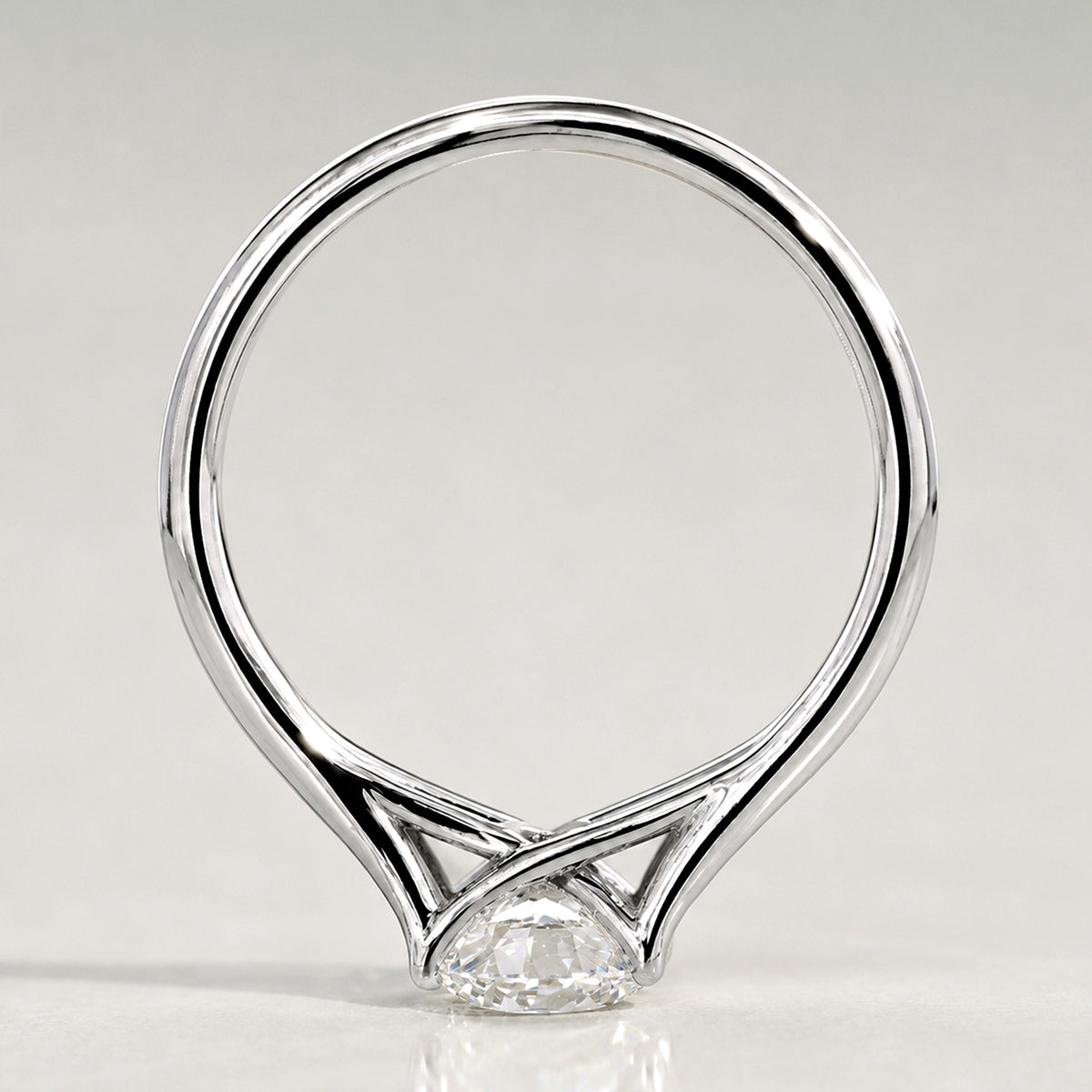 Solitaire Modern Design Round Cut Lab Grown Diamond Trellis Basket Engagement Ring #MCERL0180